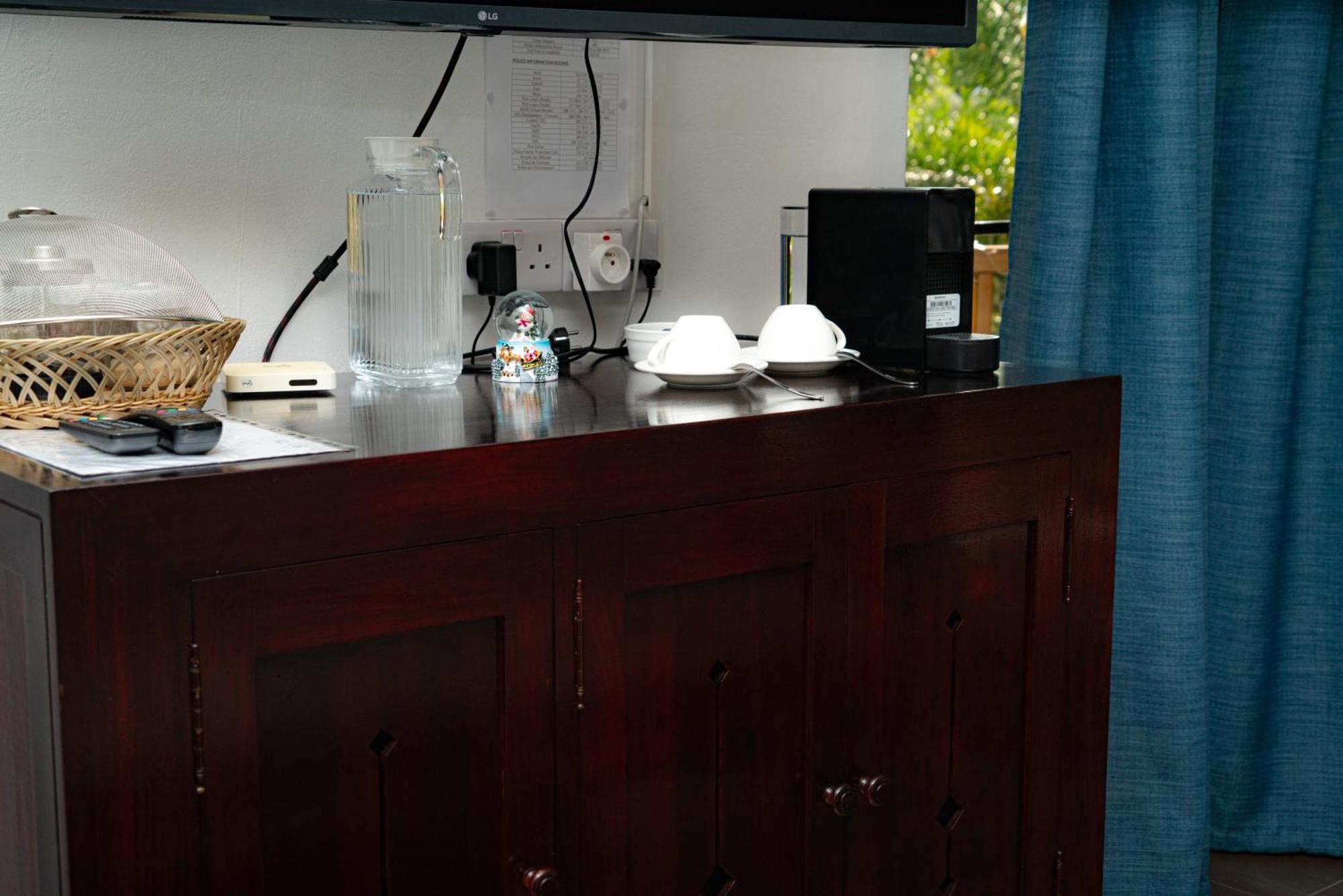 Ahavah Apartment Trou d'Eau Douce Ngoại thất bức ảnh